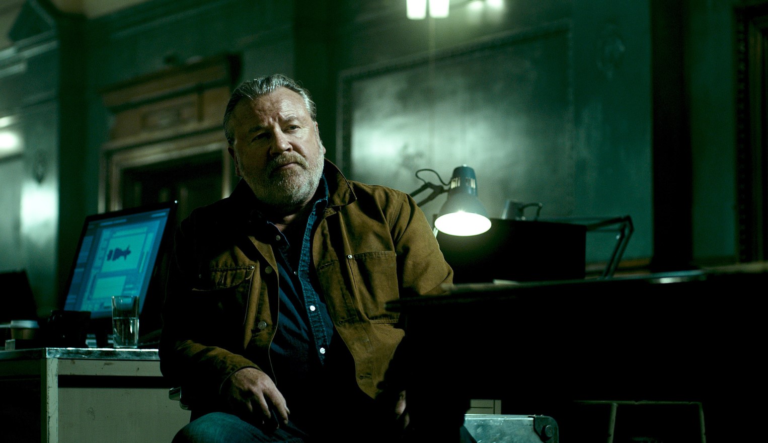 Ray Winstone picture