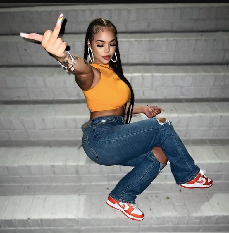 783px x 797px - Rapper Renni Rucci Slams Her Mother For Allegedly Claiming She's On \