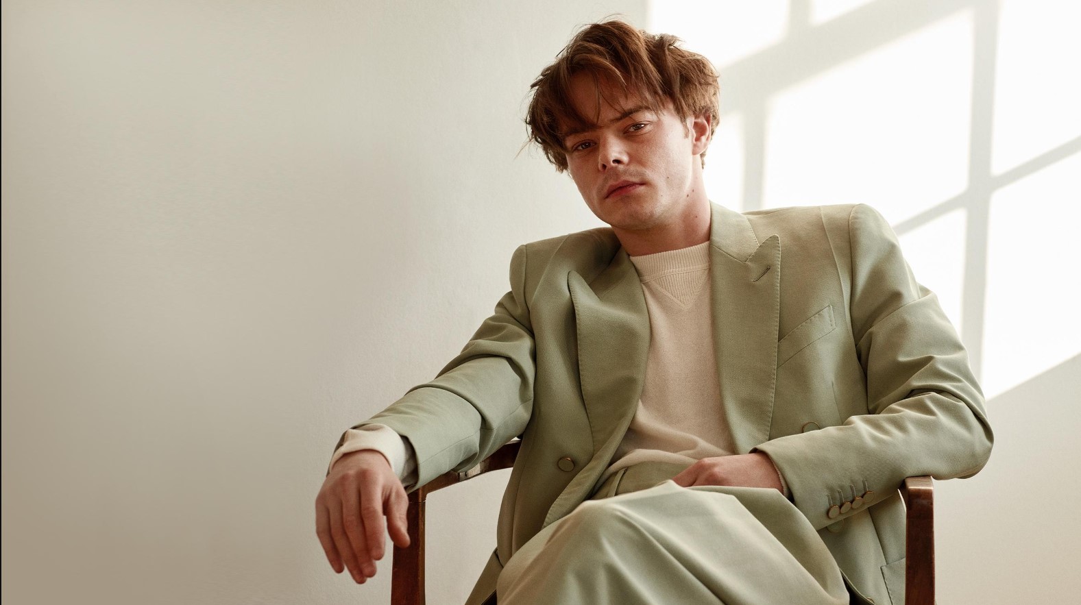 Charlie Heaton picture