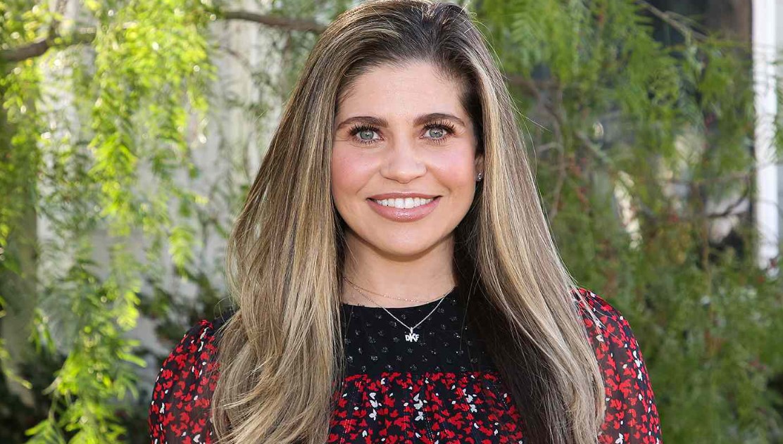 Danielle Fishel Phone Number, Email ID, Address, Fanmail, Tiktok and More