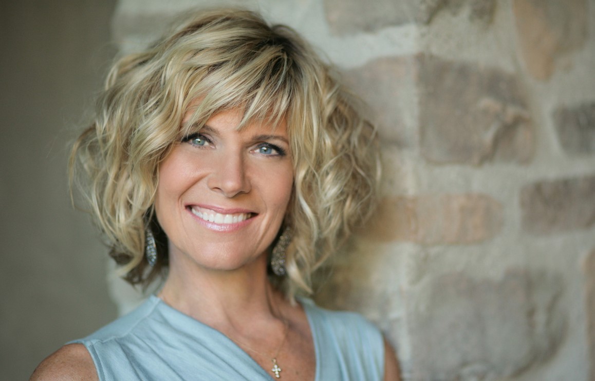 Debby Boone Phone Number, Email ID, Address, Fanmail, Tiktok and More