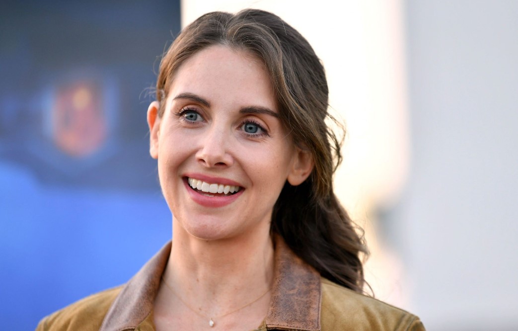 Alison Brie Phone Number, Email ID, Address, Fanmail, Tiktok and More
