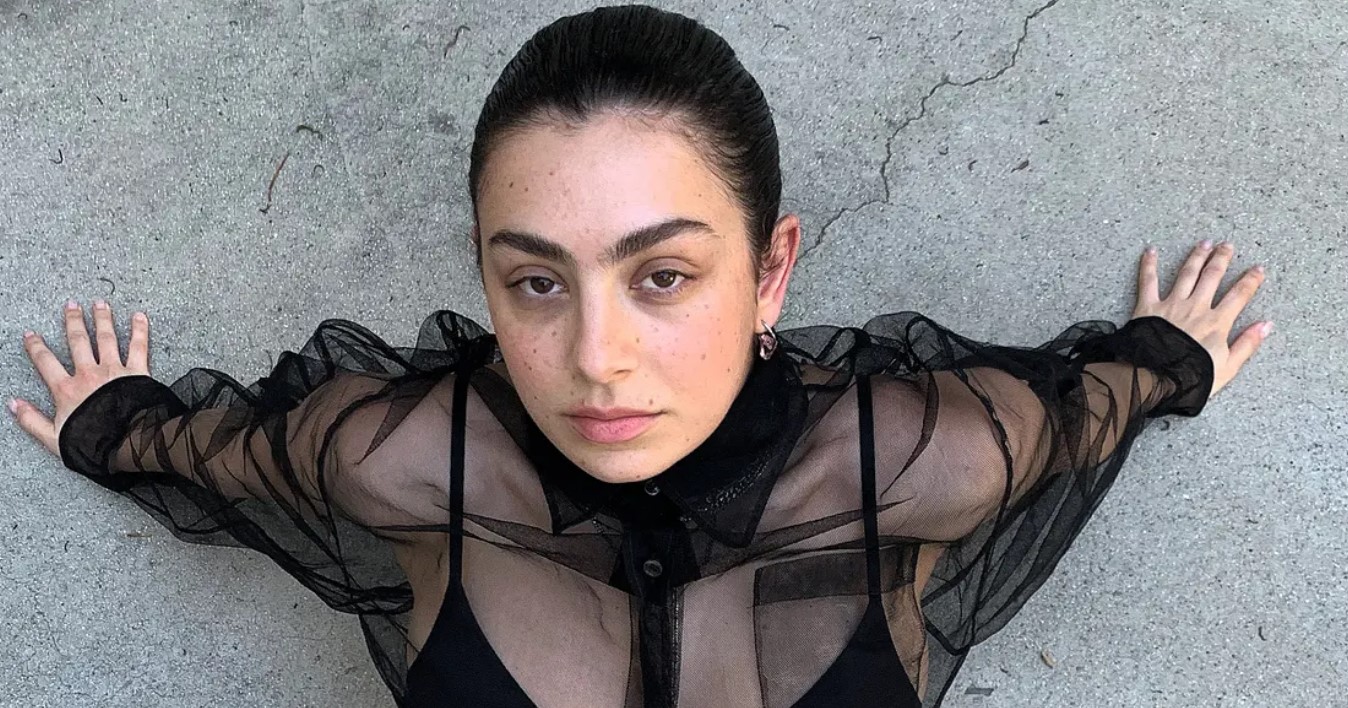 Charli XCX Phone Number, Email ID, Address, Fanmail, Tiktok and More