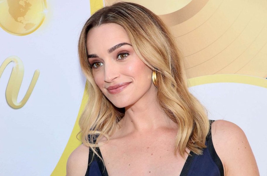 Brianne Howey Phone Number, Email ID, Address, Fanmail, Tiktok and More