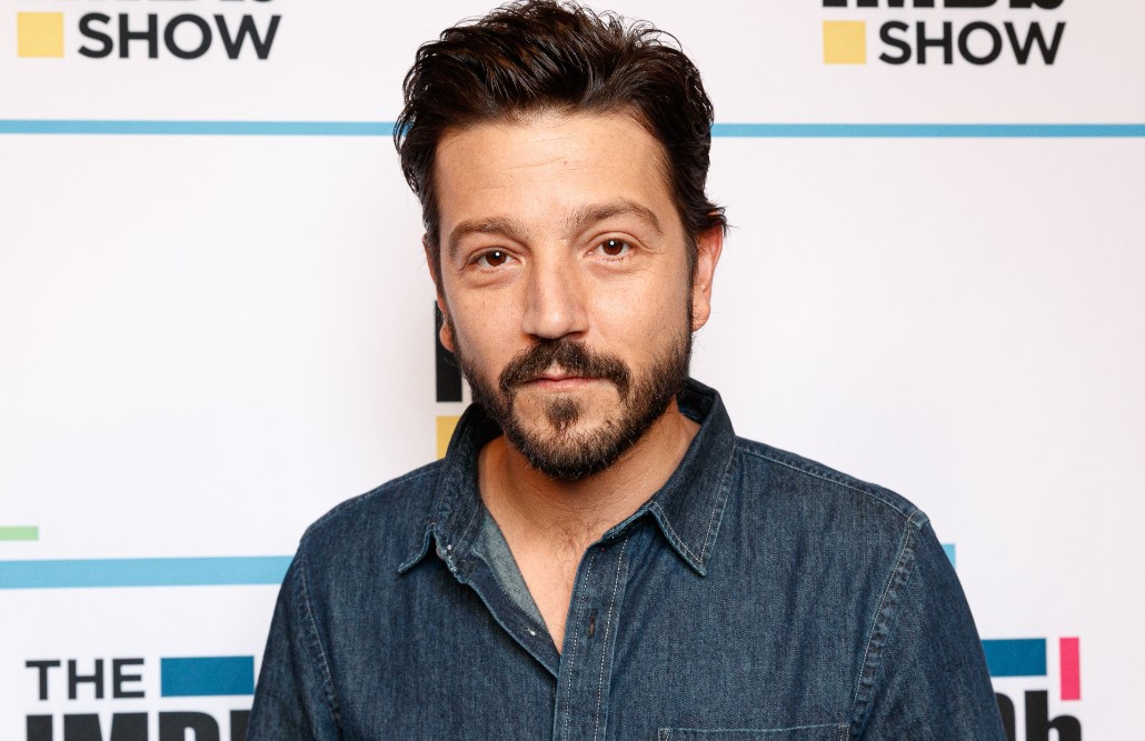 Diego Luna Phone Number, Email ID, Address, Fanmail, Tiktok and More