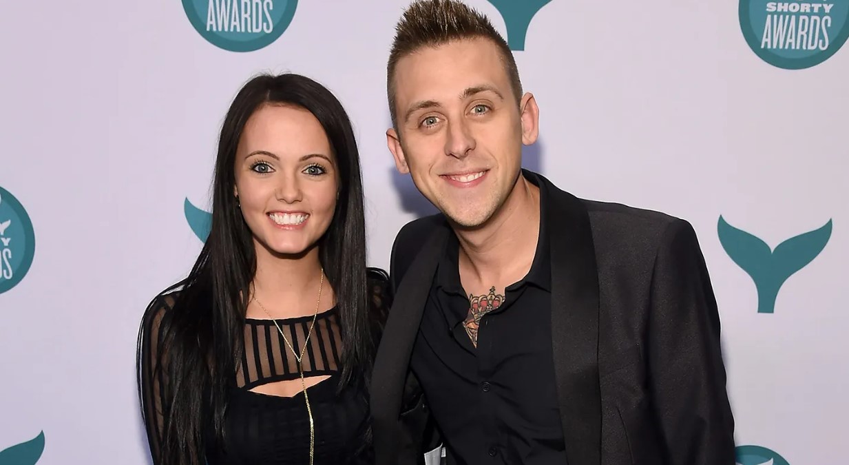 Roman Atwood Phone Number