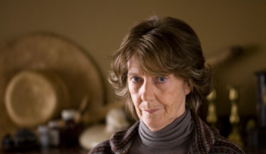 Eileen Atkins Phone Number, Email ID, Address, Fanmail, Tiktok and More