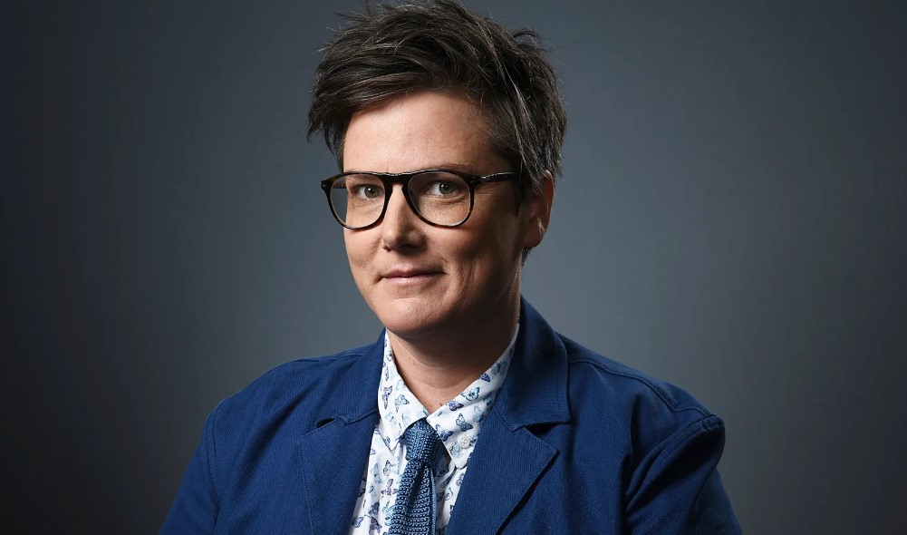 Hannah Gadsby Phone Number, Email ID, Address, Fanmail, Tiktok and More